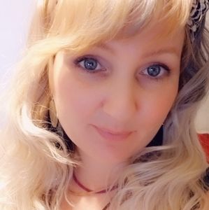 Meet your Posher, Christy